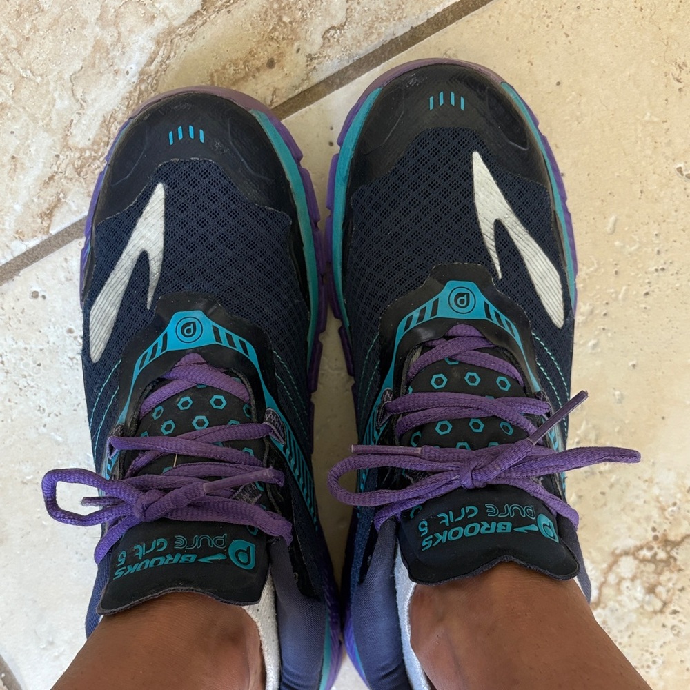 Brooks Athletic Shoes - Navy and Purple
